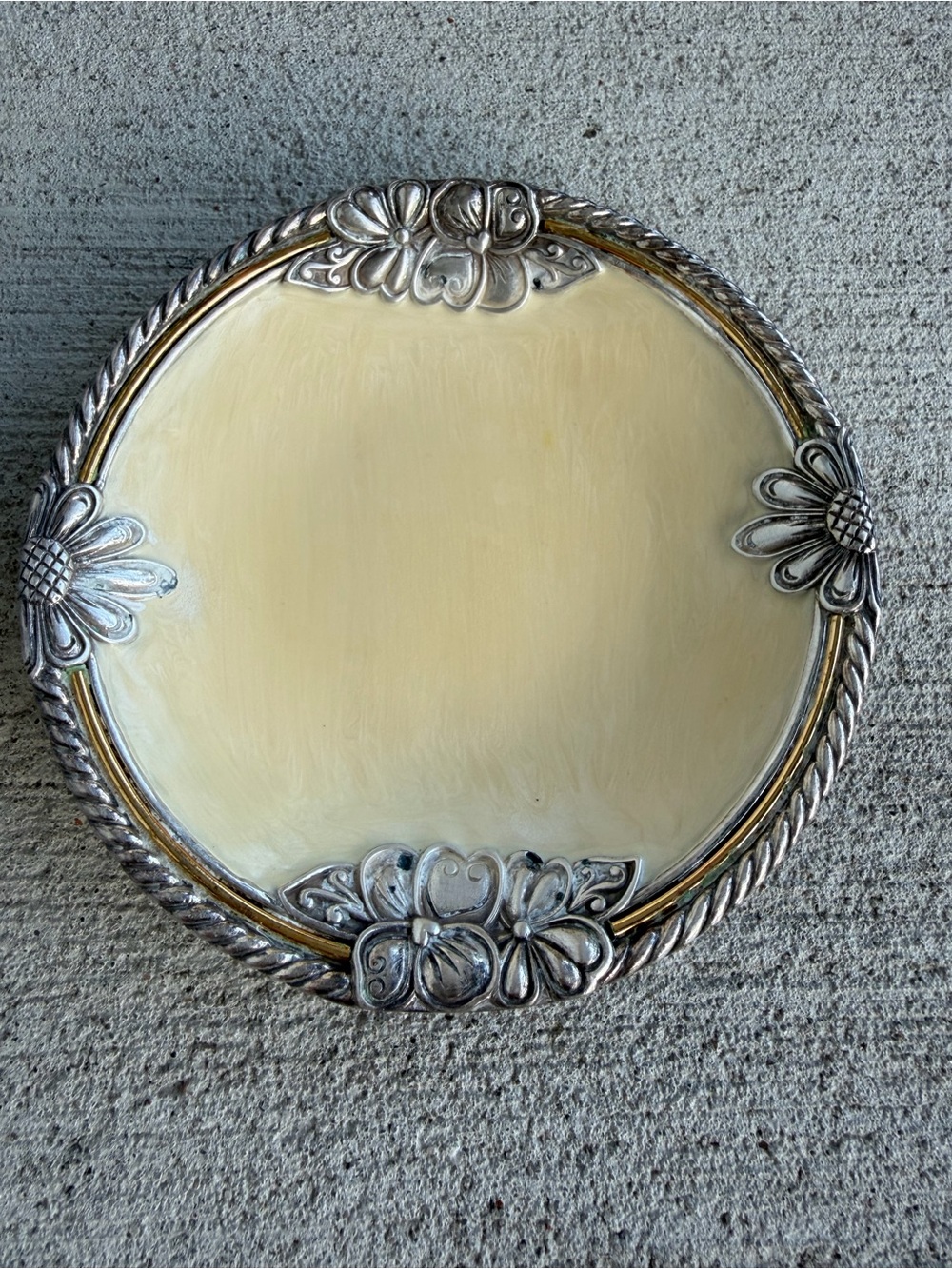 Brighton Floral Oval Trinket Dish Jewelry Ring Holder Silver Tone Vanity Tray 4.